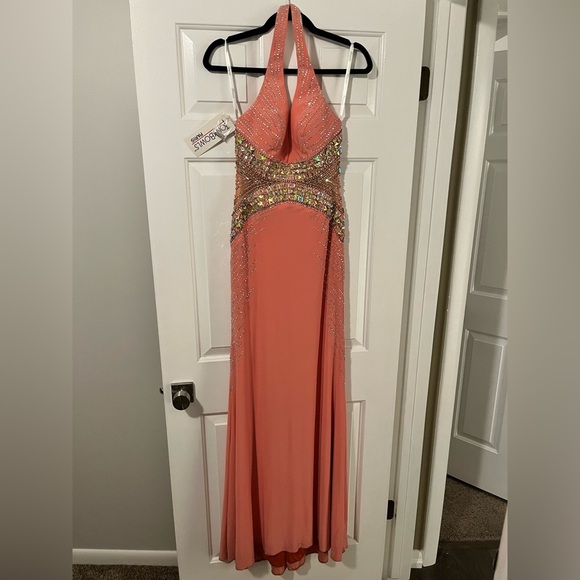 NWT Coral Tony Bowls Rhinestone Gown Size 0 - Picture 1 of 5